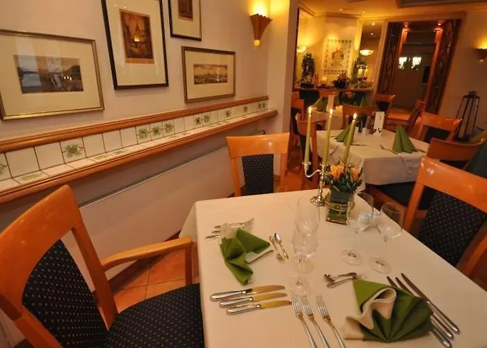 Westfalischer Hof 3*